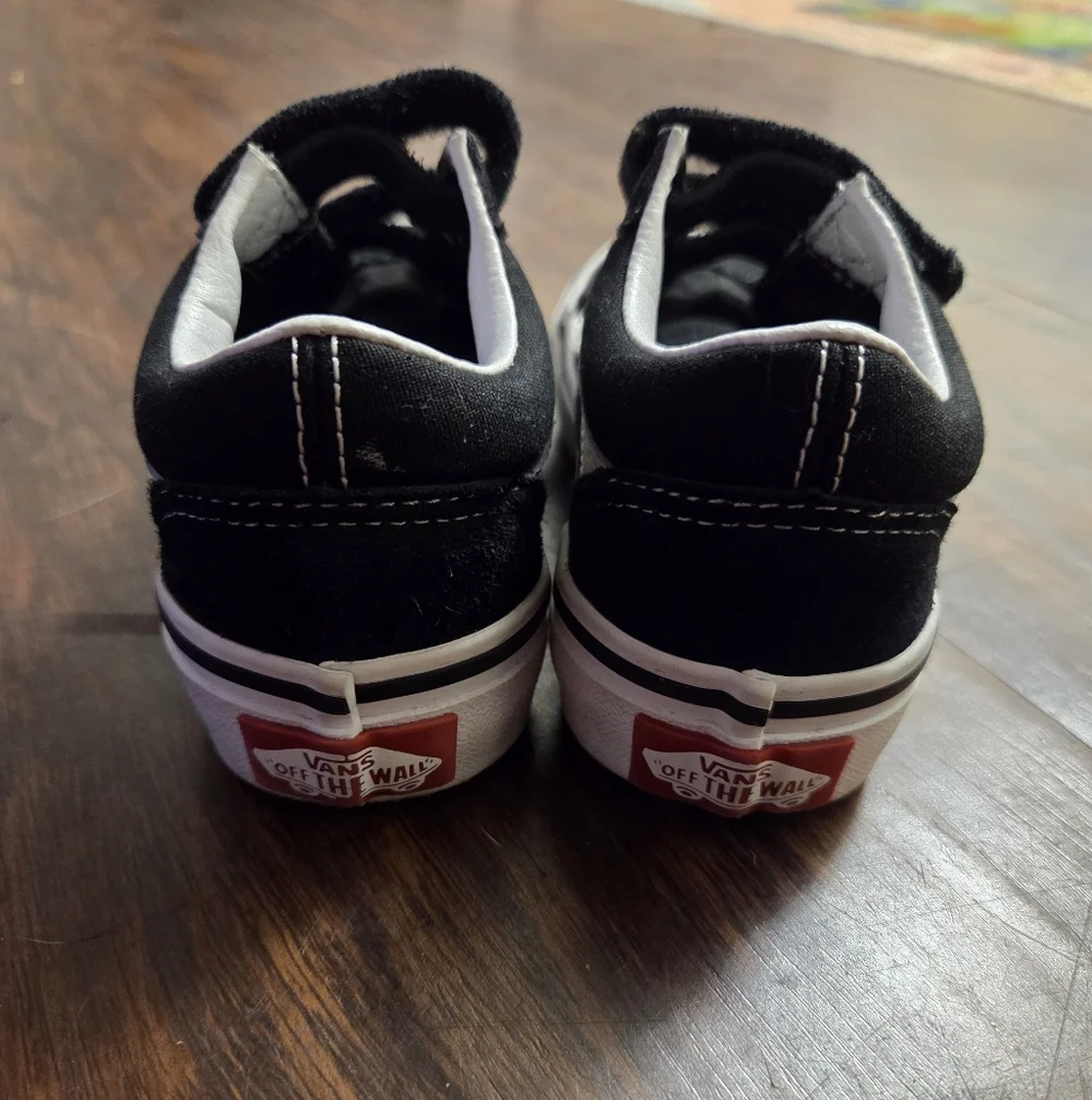 Vans Classic Velcro Skate Sneakers, Toddler Vans, Old School Vans, Kids Vans - Picture 7 of 8